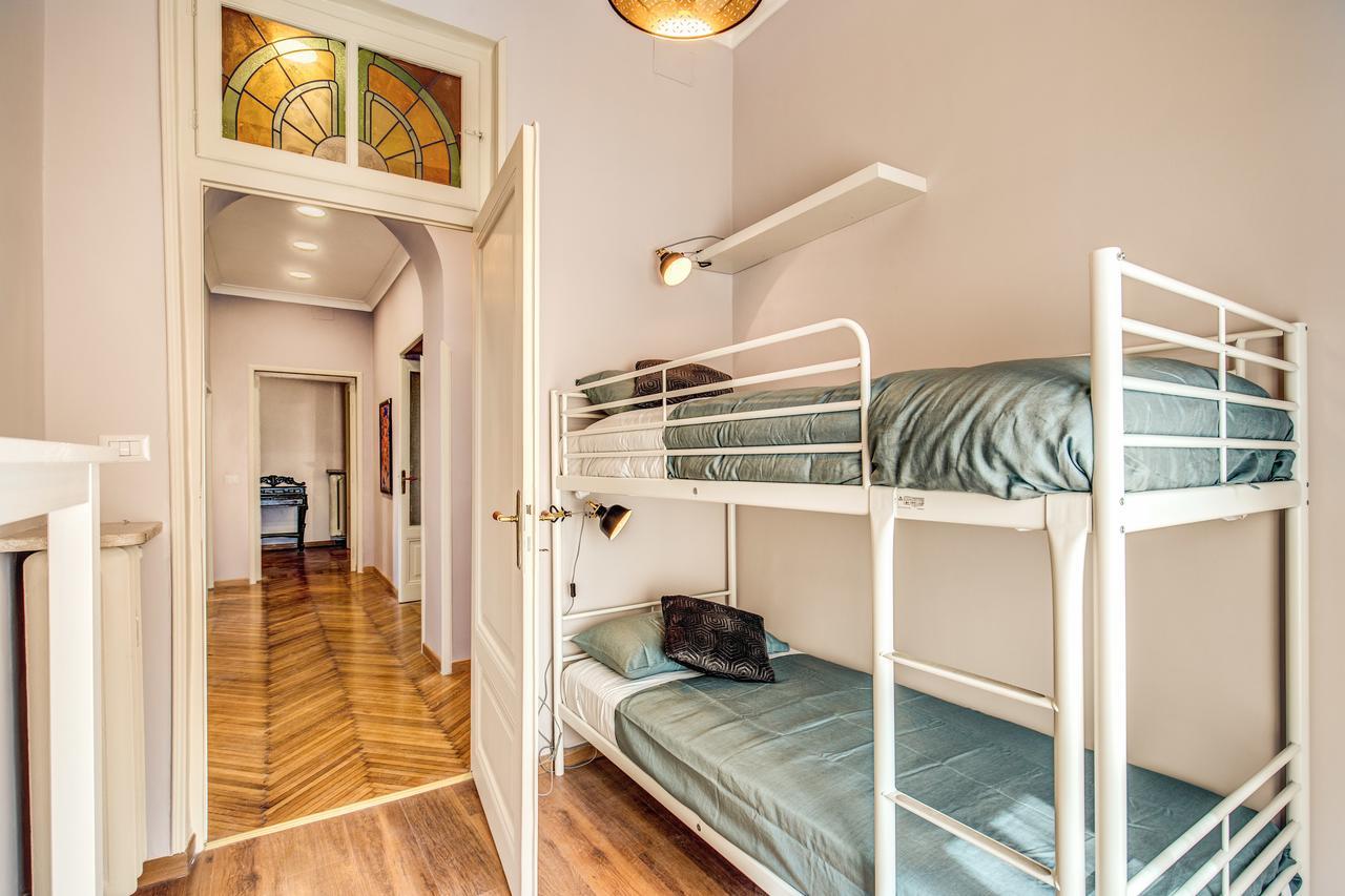 The Great Retro Apartment Рим Екстериор снимка