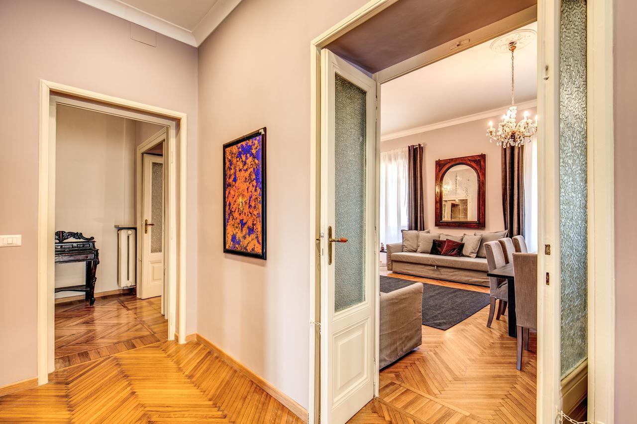 The Great Retro Apartment Рим Екстериор снимка