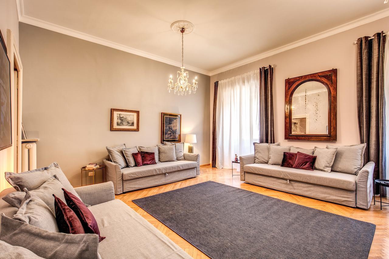 The Great Retro Apartment Рим Екстериор снимка